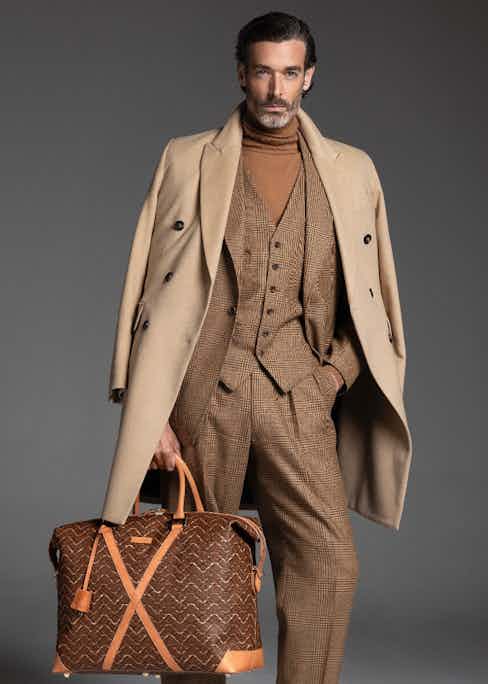 Valore's calf leather barouche holdall.