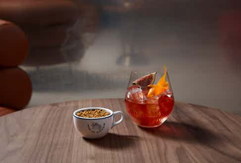 Maison Old Fashioned with Chocolate Pot