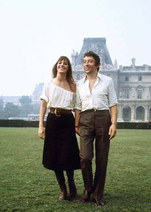 Serge Gainsbourg and Jane Birkin in Paris (Photo RALPH GATTI/AFP/Getty Images)